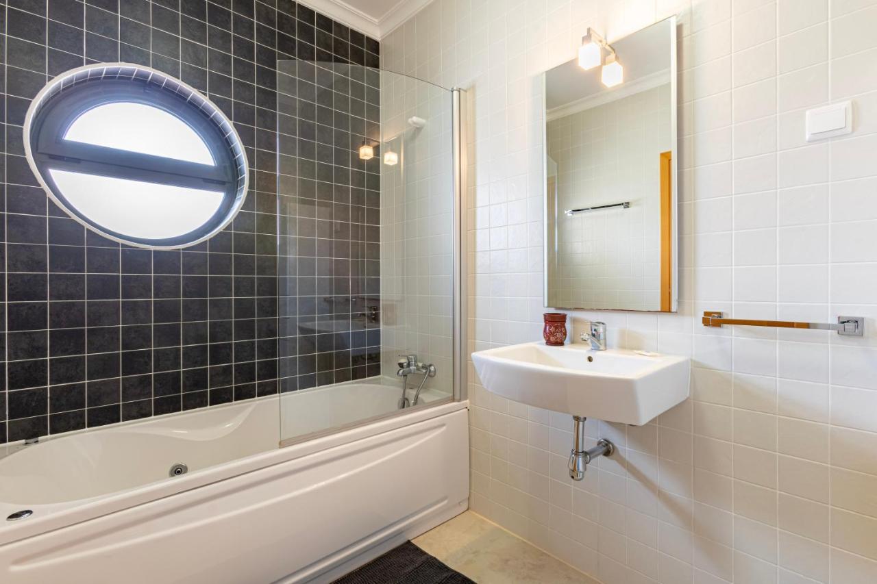 Lagos Beach Condo ภายนอก รูปภาพ